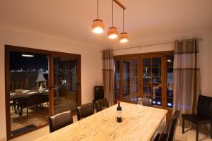 1294big-playa-blanca-villa-vista-rey-indoor-dining