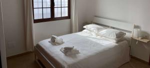 1351big-playa-blanca-villa-arabella-bedroom-with-double-bed