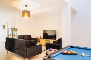 1673big-playa-blanca-villa-vista-rey-living-area