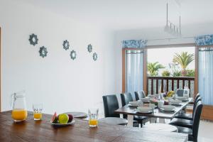 1712big-vista-princesa-dining-table-2