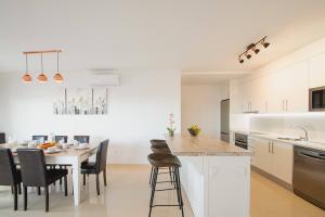256big-playa-blanca-villa-vista-rey-kitchen-area