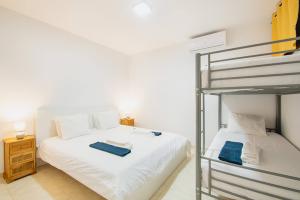 433big-playa-blanca-villa-vista-rey-bunkbed