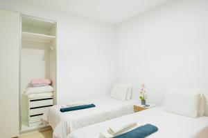 724big-playa-blanca-villa-vista-rey-bedroom-storage