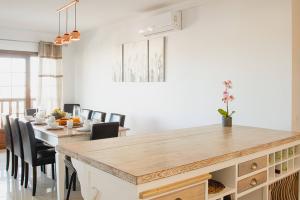 955big-playa-blanca-villa-vista-rey-kitchen-