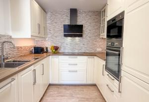 Villa Vista Oceana - Fully Equipped Kitchen
