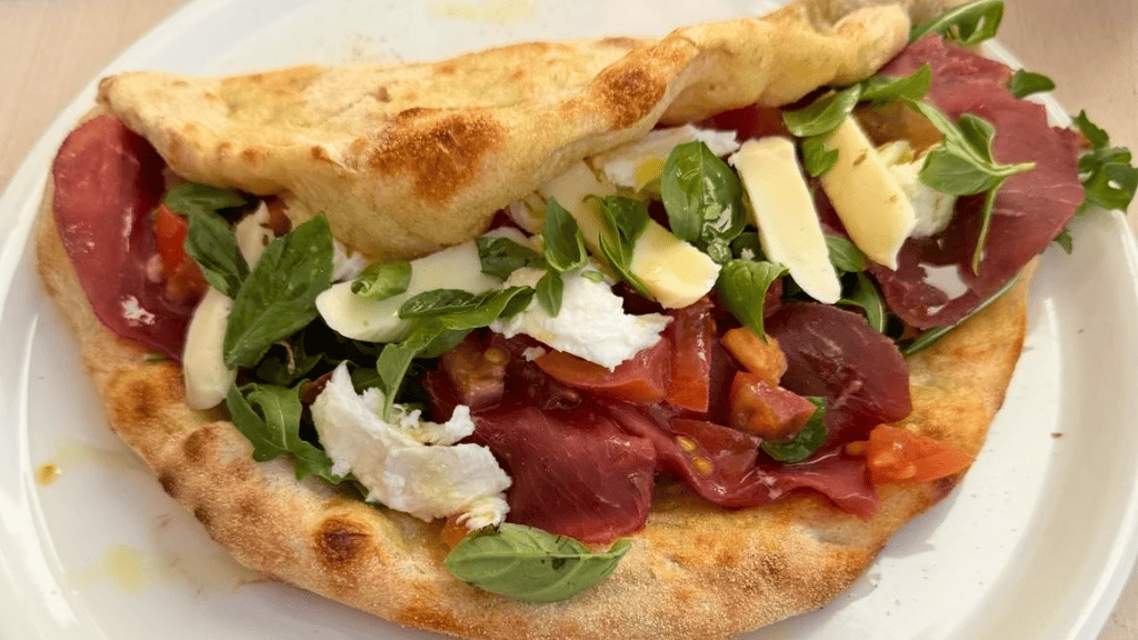 Mia Pizza Lounge: Authentic Sicilian Pizza Playa Blanca 2 Pizza Playa Blanca